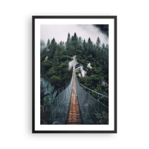 Poster in einem schwarzem Rahmen - Eine Hängebrücke durch einen dichten, nebligen Wald - 50x70cm - Nur für Überflieger - Moderne Wanddekoration für Wohnzimmer und Schlafzimmer ARTTOR