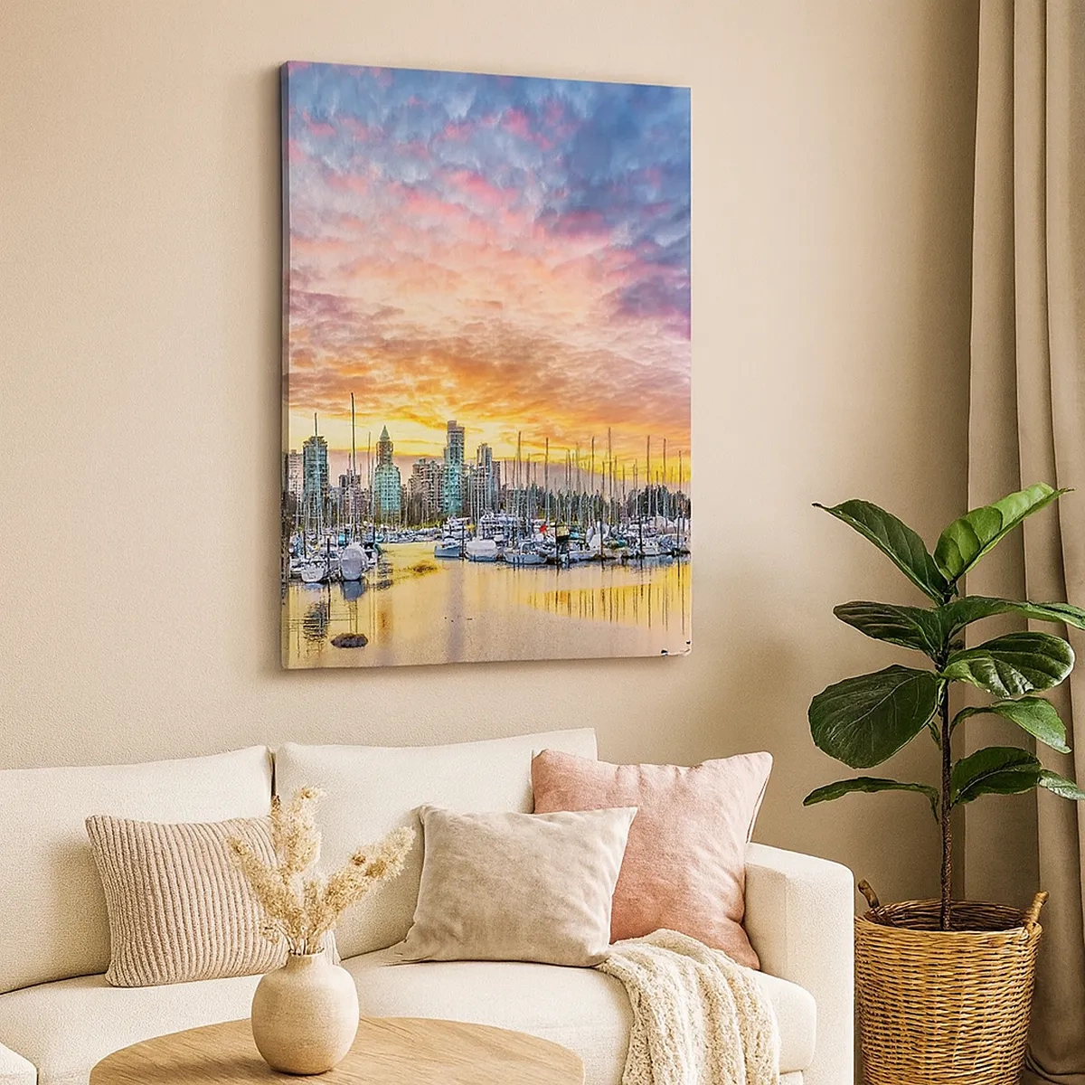 Bild auf Leinwand - Leinwandbild - Marina mit Yachten und Stadtbild bei Sonnenuntergang - 50x70cm - Die Stadt der tausend Seefahrer - Moderne Wanddekoration für Wohnzimmer und Schlafzimmer ARTTOR