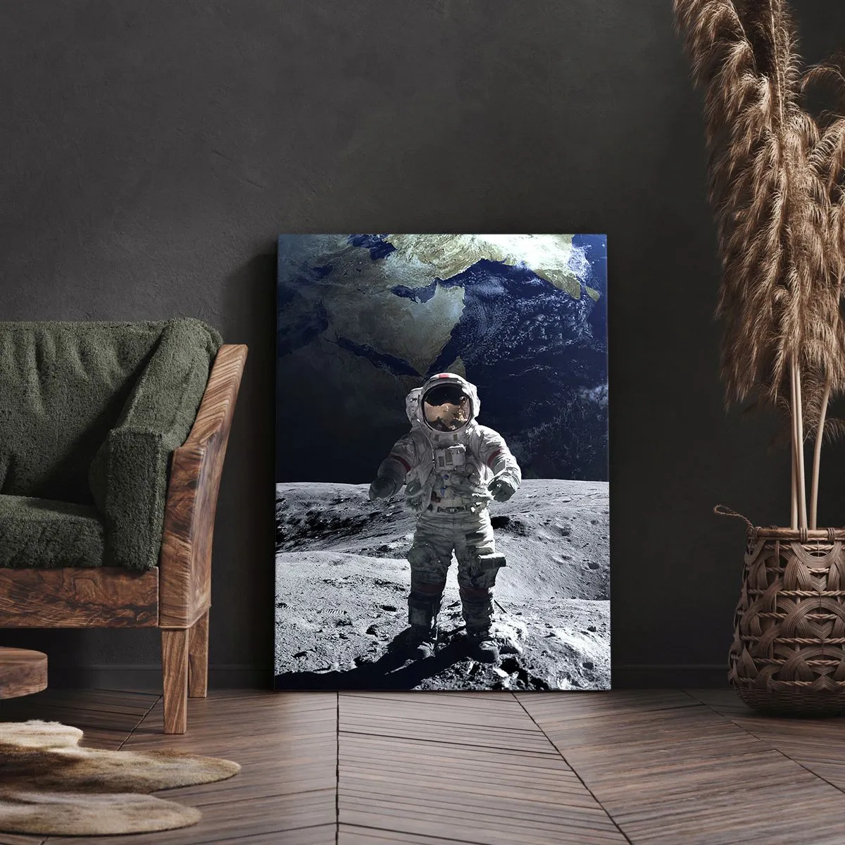 Bild auf Leinwand - Leinwandbild - Astronaut auf der Mondoberfläche mit der Erde im Hintergrund - 70x100cm - Grüße vom Mond - Moderne Wanddekoration für Wohnzimmer und Schlafzimmer ARTTOR