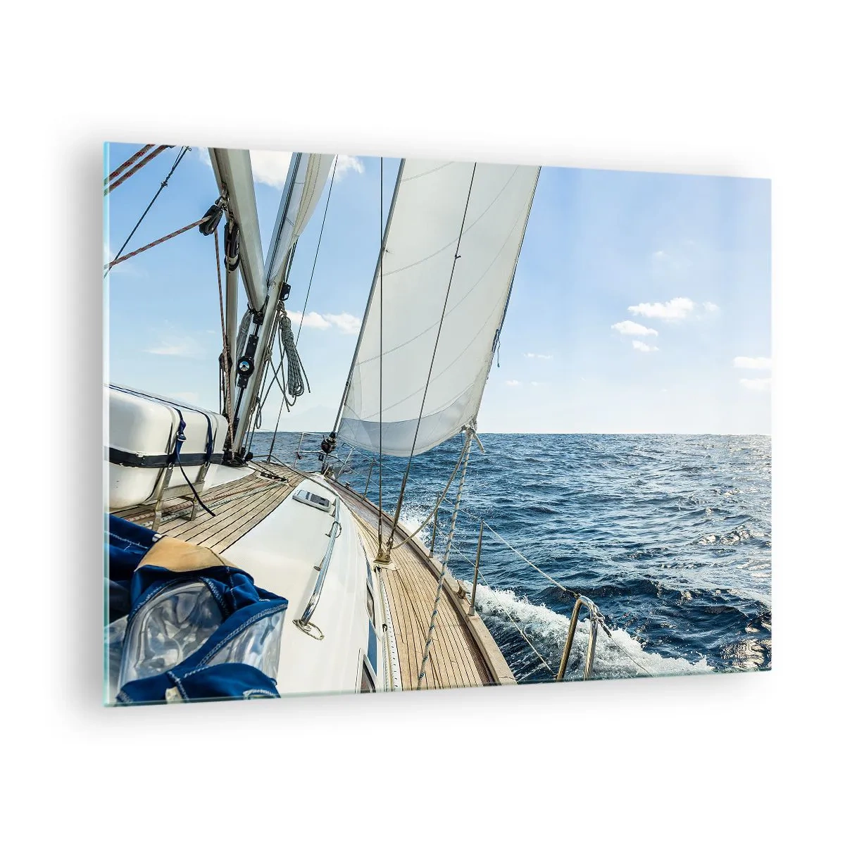 Glasbild - Bild auf glas - Eine Yacht auf offener See mit gehissten Segeln - 70x50cm - Ahoi, Abenteuer - Moderne Wanddekoration für Wohnzimmer und Schlafzimmer ARTTOR