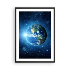 Poster in einem schwarzem Rahmen - Blick auf die Erde aus dem Weltraum vor dem Hintergrund der Sterne - 50x70cm - Wir sind im Himmel - Moderne Wanddekoration für Wohnzimmer und Schlafzimmer ARTTOR