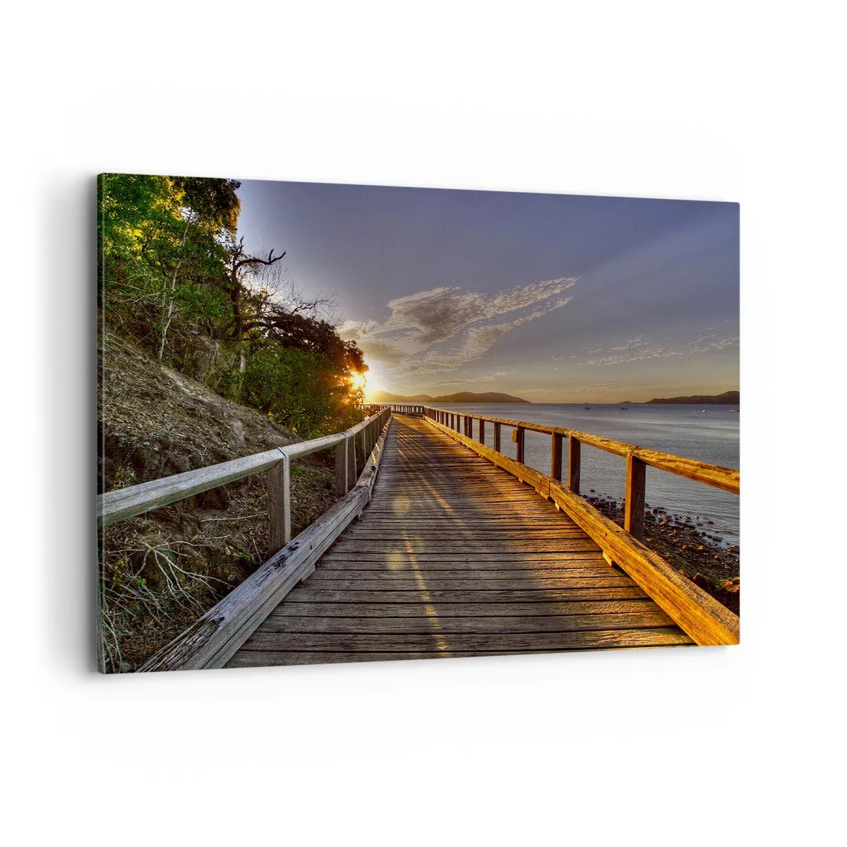 Bild auf Leinwand - Leinwandbild - Ein Holzsteg führt dem Sonnenuntergang über dem Wasser entgegen - 100x70cm - Gehen, weiter der Sonne entgegengehen - Moderne Wanddekoration für Wohnzimmer und Schlafzimmer ARTTOR