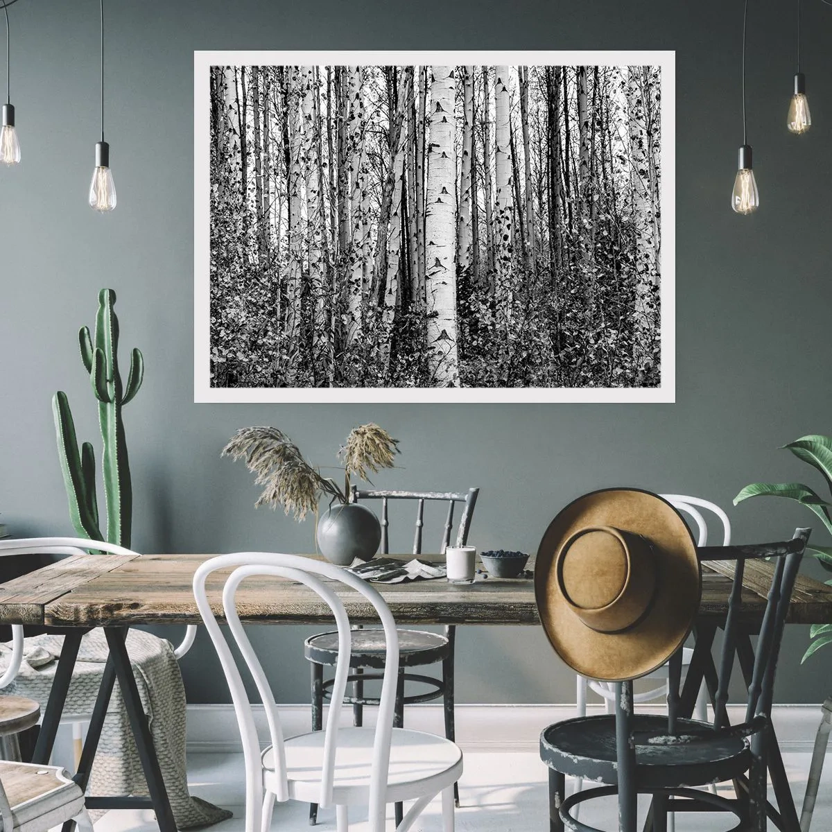 Poster - Schwarz-weiße Birken im Wald - 100x70cm - Birkenkolonnade - Moderne Wanddekoration für Wohnzimmer und Schlafzimmer ARTTOR