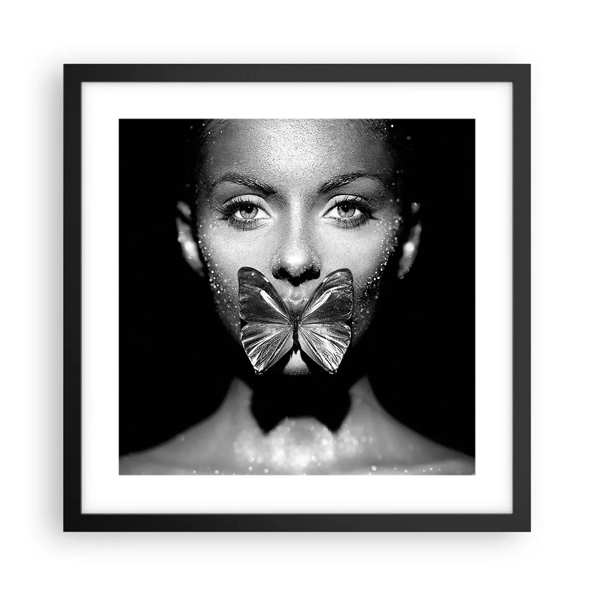 Poster in einem schwarzem Rahmen - Schmetterlingskuss - 40x40 cm