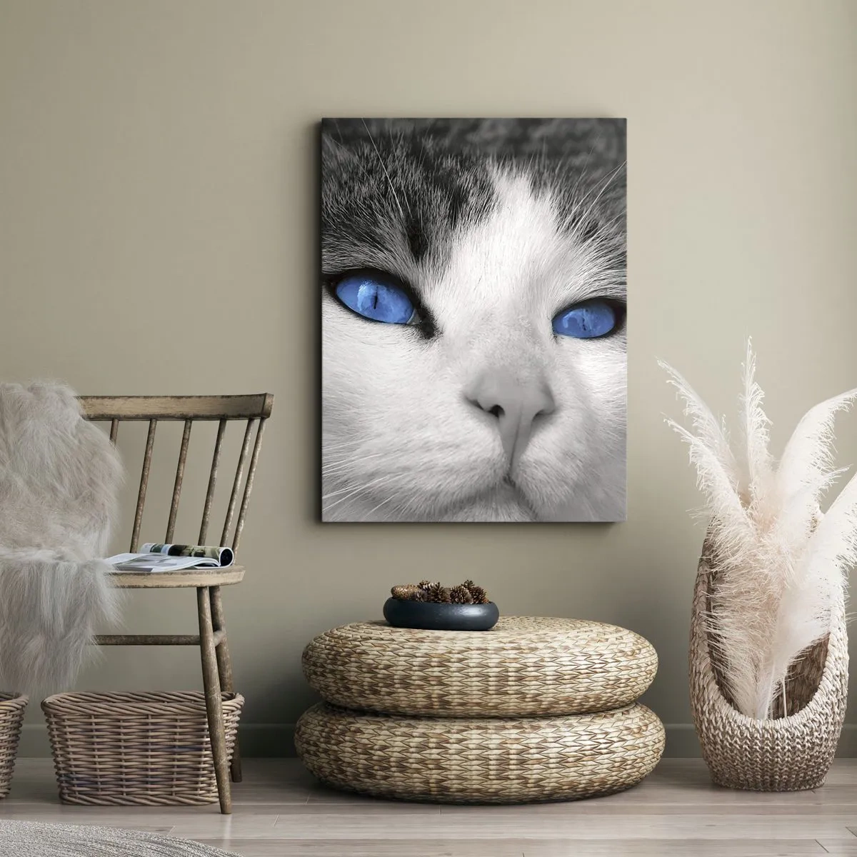 Bild auf Leinwand - Leinwandbild - Porträt einer Katze mit blauen Augen im Schwarz-Weiß-Stil - 50x70cm - Ungewöhnlich blauäugig - Moderne Wanddekoration für Wohnzimmer und Schlafzimmer ARTTOR