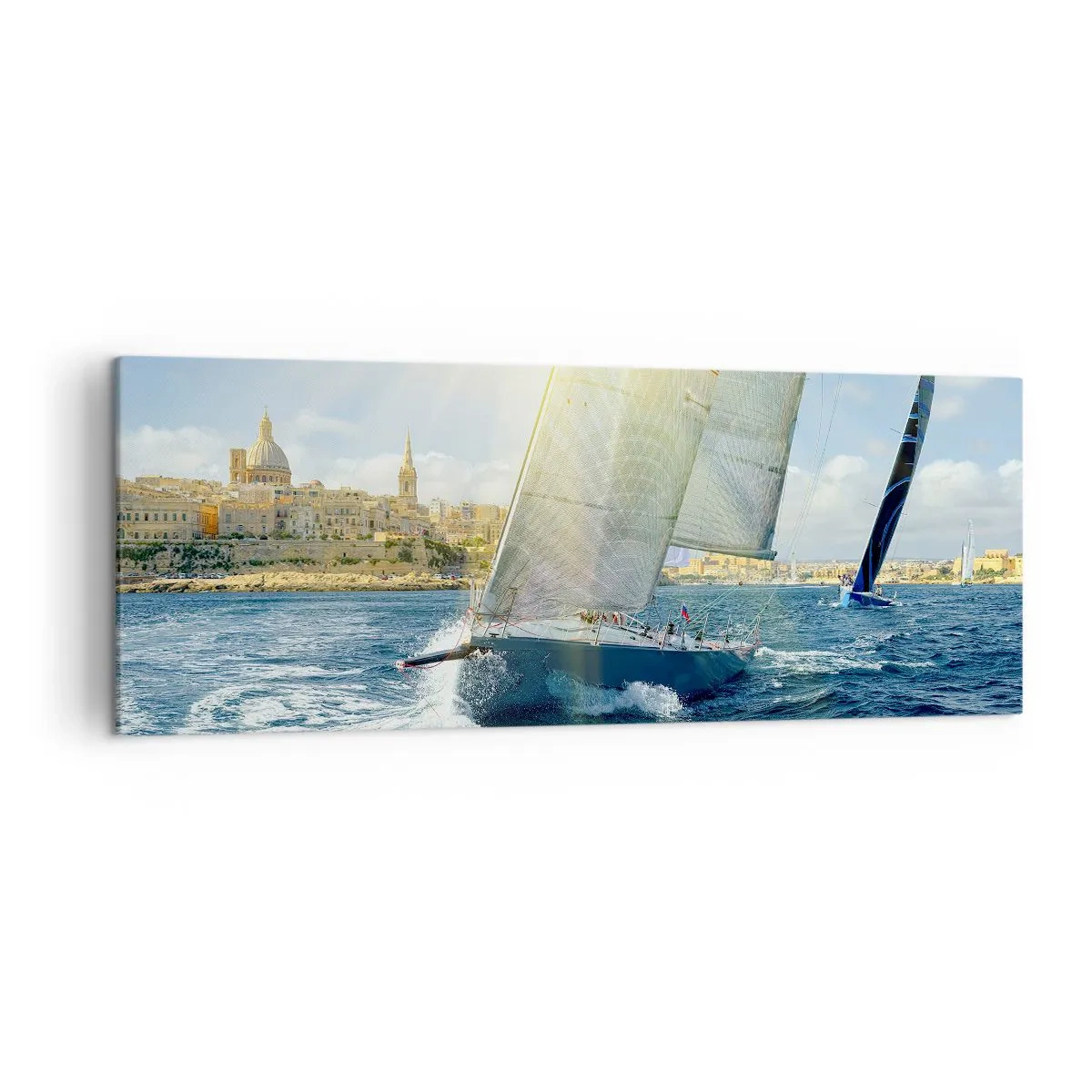 Bild auf Leinwand - Leinwandbild - Yachtrennen vor der Kulisse einer sonnigen Küste - 140x50cm - Es ist Zeit die Stadt zu verlassen - Moderne Wanddekoration für Wohnzimmer und Schlafzimmer ARTTOR