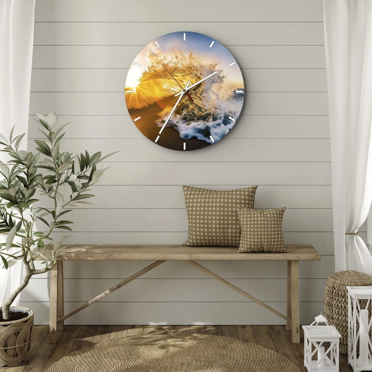 Wanduhr - Glasuhr - Eine Meereswelle, beleuchtet von den Strahlen der untergehenden Sonne - 30x30cm - Spaß im Sand - Moderne Wanddekoration für Wohnzimmer, Küche und Schlafzimmer ARTTOR