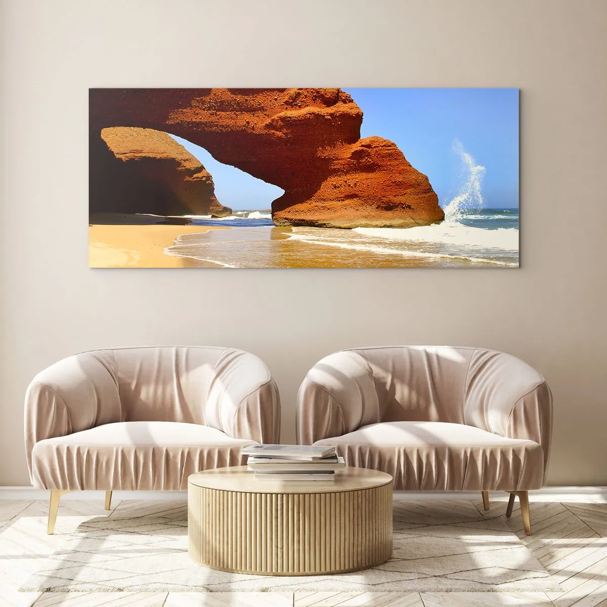 Glasbild - Bild auf glas - Ein natürlicher Felsbogen an einem Strand mit blauem Himmel und Wellen - 160x50cm - Wasser und Wind seit Tausenden von Jahren - Moderne Wanddekoration für Wohnzimmer und Schlafzimmer ARTTOR