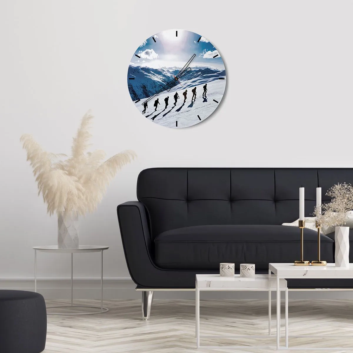 Wanduhr - Glasuhr - Eine Gruppe von Bergsteigern in schneebedeckten Bergen unter klarem Himmel - 30x30cm - Das Team der Eroberer - Moderne Wanddekoration für Wohnzimmer, Küche und Schlafzimmer ARTTOR