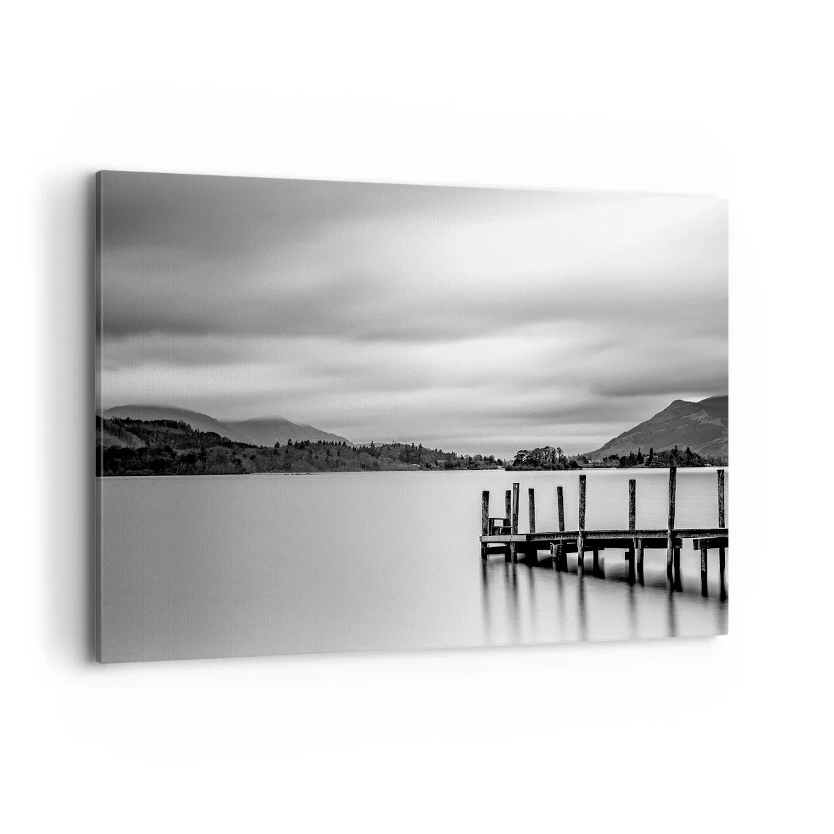 Bild auf Leinwand - Leinwandbild - Schwarz-weiße Landschaft mit einem Pier über einem See - 100x70cm - Milde und Kraft - Moderne Wanddekoration für Wohnzimmer und Schlafzimmer ARTTOR