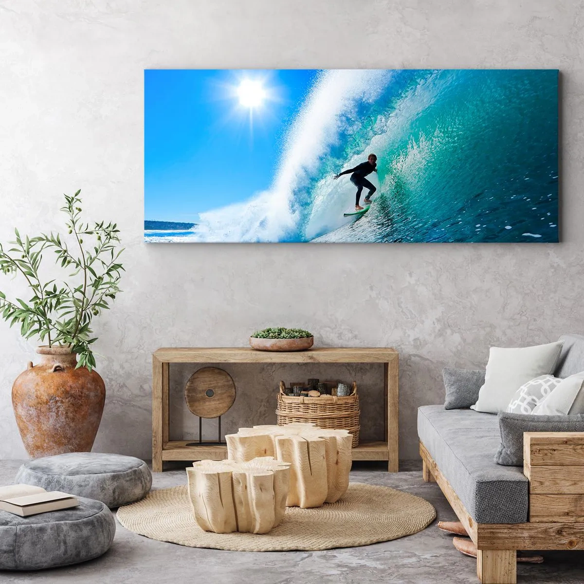Bild auf Leinwand - Leinwandbild - Ein Surfer auf einem Brett reitet unter blauem Himmel auf einer starken Welle. - 160x50cm - Durch das große Blau - Moderne Wanddekoration für Wohnzimmer und Schlafzimmer ARTTOR