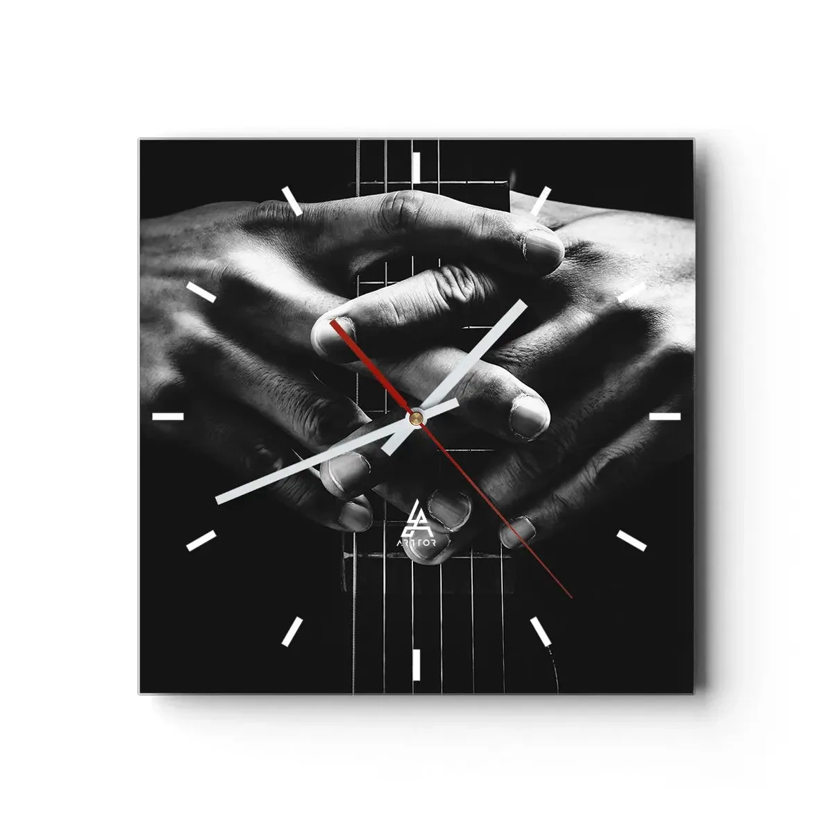 Wanduhr - Glasuhr - Hände auf einer Gitarre in einem monochromen Ton gefaltet - 30x30cm - Gebet des Künstlers - Moderne Wanddekoration für Wohnzimmer und Schlafzimmer ARTTOR