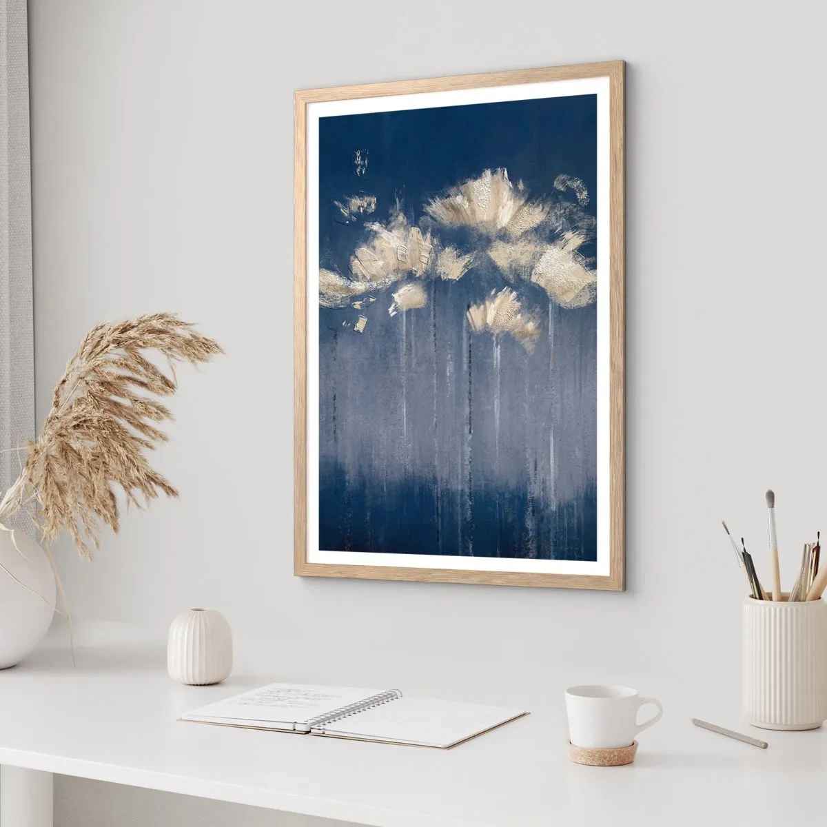 Poster in einem Rahmen aus heller Eiche - Wie Blütenblätter im Wind - 40x50 cm