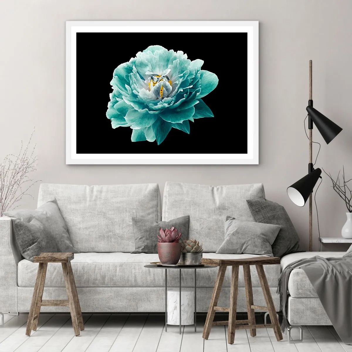 Poster in einem weißen Rahmen - Blaue und goldene Blütenblätter - 100x70 cm
