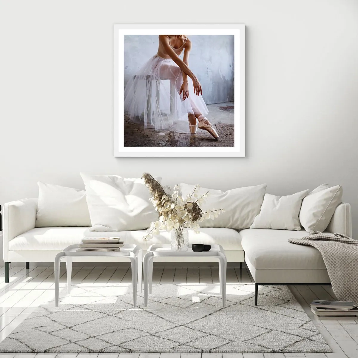 Poster in einem weißen Rahmen - Bevor die Rampe leuchtet - 50x50 cm