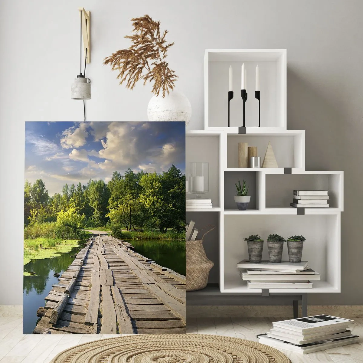 Glasbild - Bild auf glas - Holzsteg über einem See mit einem Schwan bei Sonnenuntergang - 50x70cm - Sommer, Sommer überall - Moderne Wanddekoration für Wohnzimmer und Schlafzimmer ARTTOR