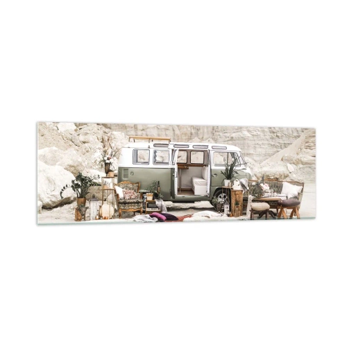 Glasbild - Bild auf glas - Ein Retro-Camper im Boho-Design vor einer felsigen Landschaft. - 160x50cm - Es ist die Zeit, die Reise zu beginnen - Moderne Wanddekoration für Wohnzimmer und Schlafzimmer ARTTOR