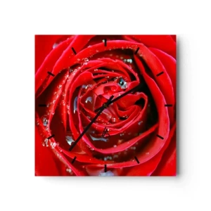 Wanduhr - Glasuhr - Nahaufnahme einer roten Rose mit Wassertropfen auf den Blütenblättern - 30x30cm - In den Tautropfen - Moderne Wanddekoration für Wohnzimmer und Schlafzimmer ARTTOR