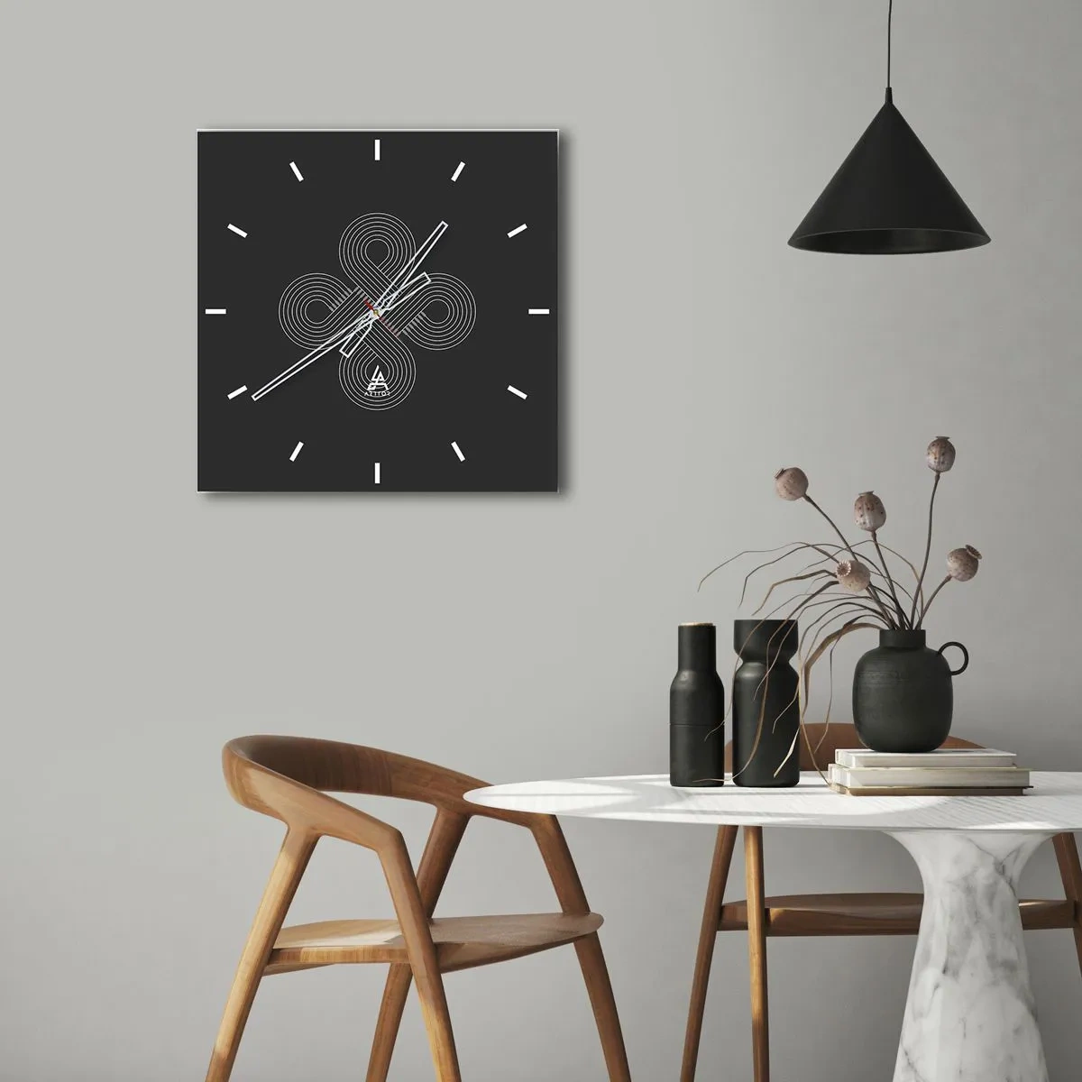 Wanduhr - Glasuhr - Keltisches Muster im minimalistischen Stil auf schwarzem Hintergrund - 30x30cm - Im keltischen Geist - Moderne Wanddekoration für Wohnzimmer und Schlafzimmer ARTTOR