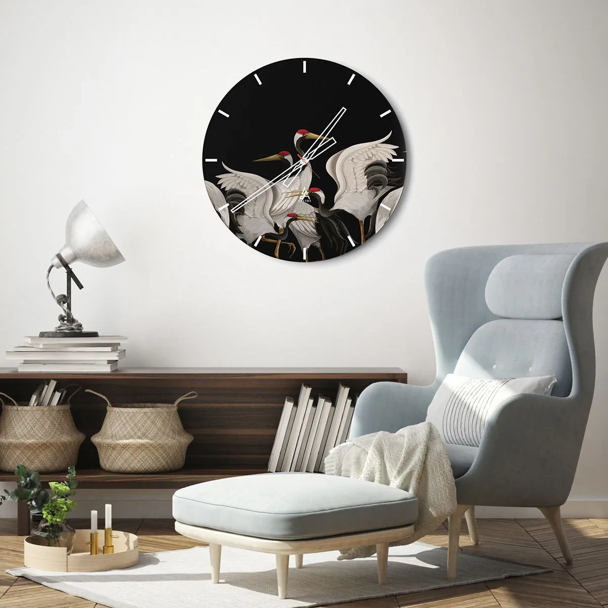 Wanduhr - Glasuhr - Eine Gruppe von Kranichen auf schwarzem Hintergrund in einer stilisierten Illustration - 30x30cm - Vogelsachen - Moderne Wanddekoration für Wohnzimmer, Küche und Schlafzimmer ARTTOR
