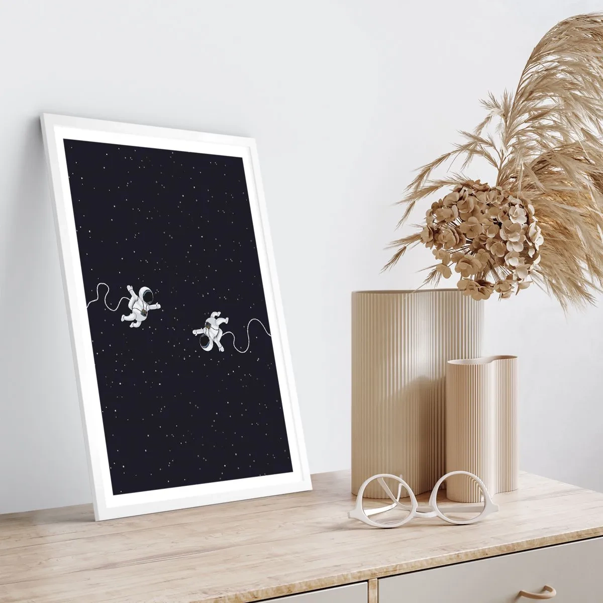 Poster in einem weißen Rahmen - Kosmischer Tanz - 70x100 cm