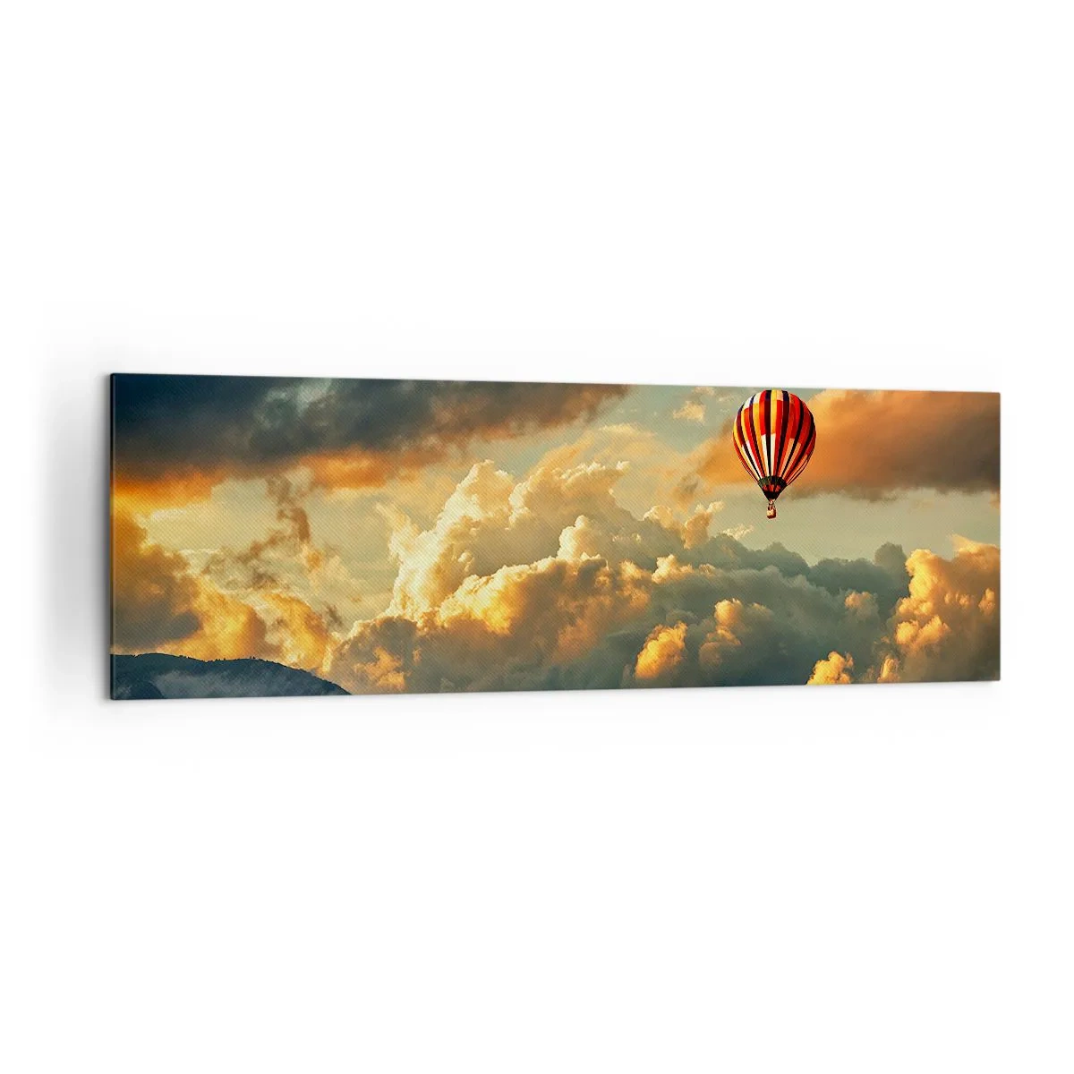 Bild auf Leinwand - Leinwandbild - Ein Ballon vor dem Hintergrund dramatischer Wolken - 160x50cm - Ich fliege, weil ich es will - Moderne Wanddekoration für Wohnzimmer und Schlafzimmer ARTTOR