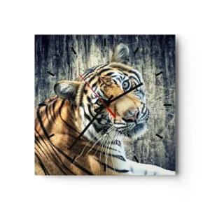 Wanduhr - Glasuhr - Ein Tiger liegt an einer rauen Wand - 30x30cm - Portrait in Lichtstrahlen - Moderne Wanddekoration für Wohnzimmer und Schlafzimmer ARTTOR
