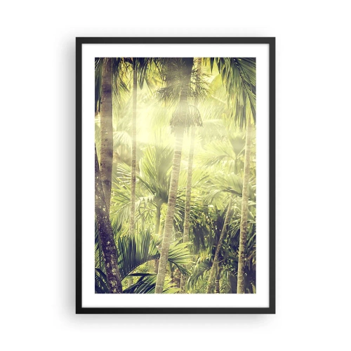 Poster in einem schwarzem Rahmen - Tropischer Wald mit Sonnenstrahlen im Hintergrund - 50x70cm - In grüner Hitze - Moderne Wanddekoration für Wohnzimmer und Schlafzimmer ARTTOR