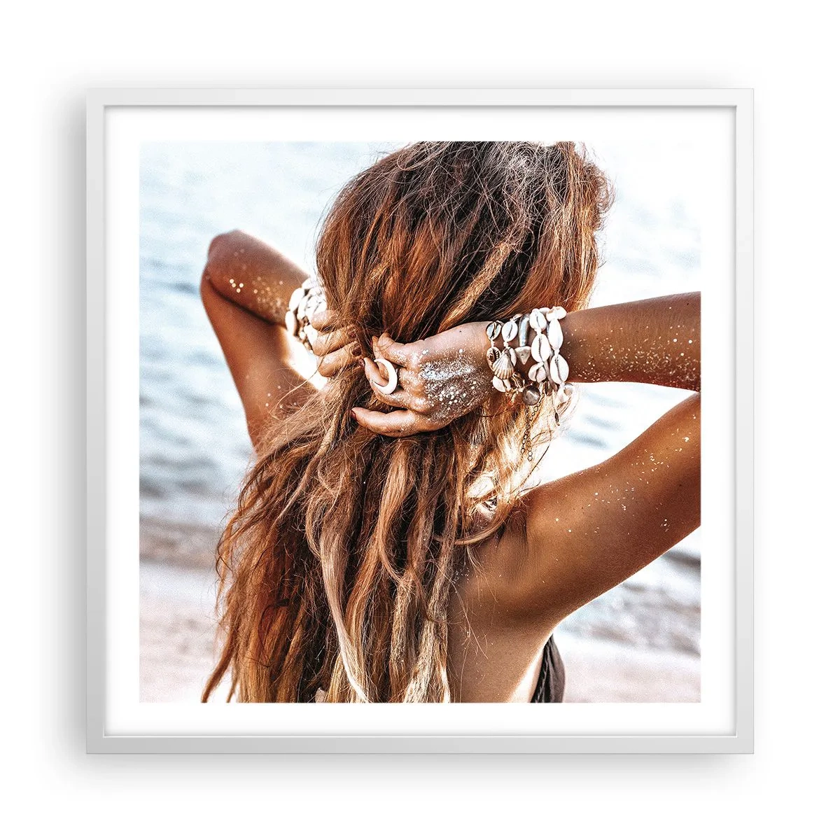 Poster in einem weißen Rahmen - Eine Schwester von Wasser und Sonne - 60x60 cm