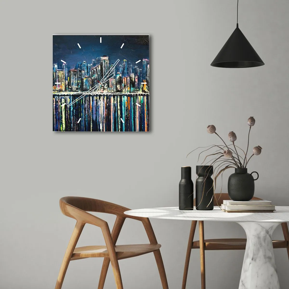 Wanduhr - Glasuhr - Panorama der nächtlichen Stadt, die sich im Wasser spiegelt - 30x30cm - Kaskade von Lichtern - Moderne Wanddekoration für Wohnzimmer und Schlafzimmer ARTTOR
