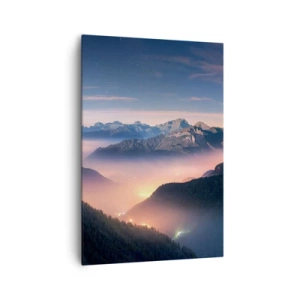 Bild auf Leinwand - Leinwandbild - Eine Berglandschaft mit einem nebelverhangenen Tal - 70x100cm - Licht in den Tälern - Moderne Wanddekoration für Wohnzimmer und Schlafzimmer ARTTOR