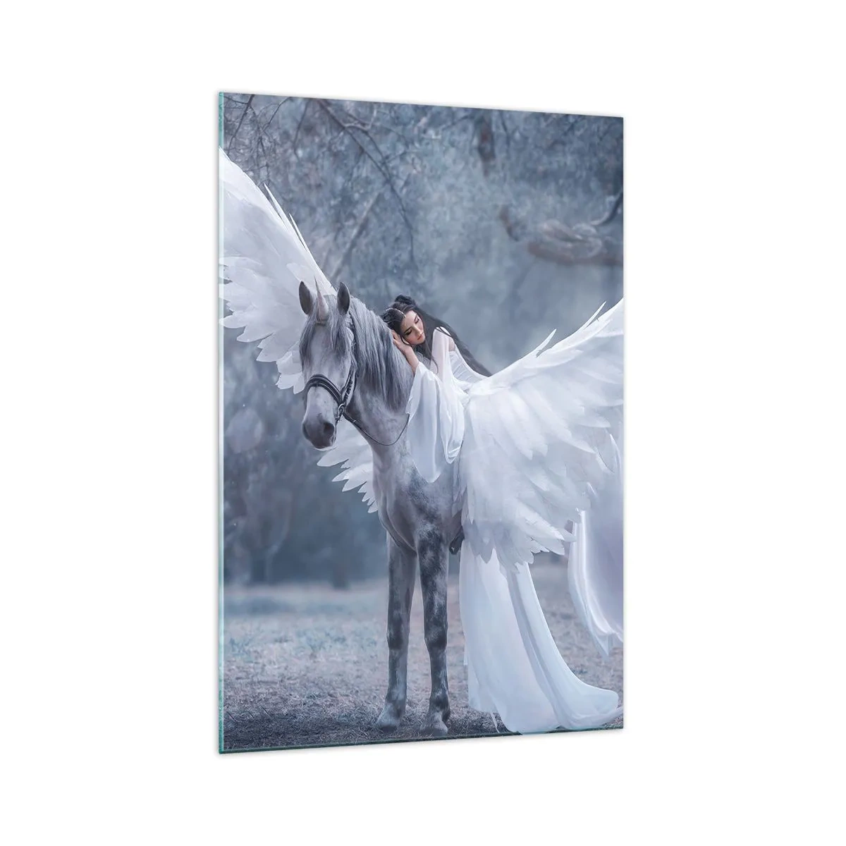 Glasbild - Bild auf glas - Eine Frau auf einem weißen Pferd mit Flügeln in einem Zauberwald - 70x100cm - Ein inspirierter Moment - Moderne Wanddekoration für Wohnzimmer und Schlafzimmer ARTTOR