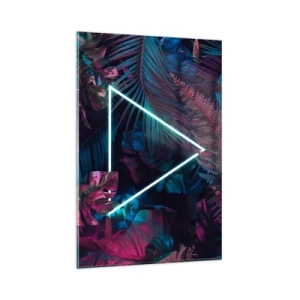 Glasbild - Bild auf glas - Ein Neondreieck, umgeben von tropischen Blättern in dunklen Farben. - 80x120cm - Garten im Disco-Stil - Moderne Wanddekoration für Wohnzimmer und Schlafzimmer ARTTOR