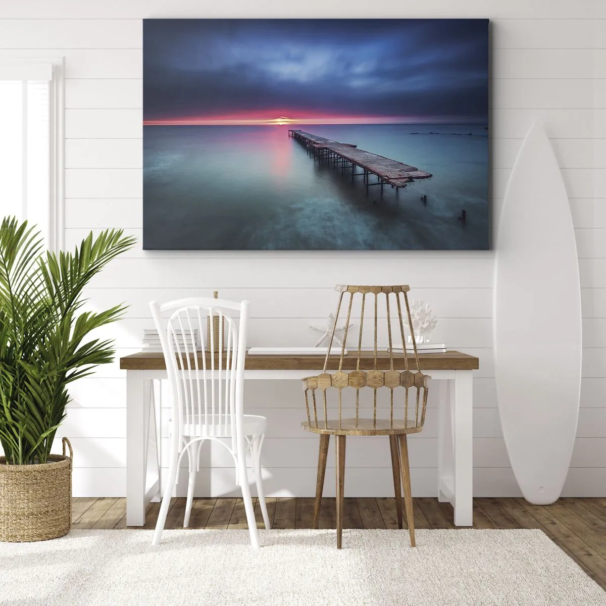Bild auf Leinwand - Leinwandbild - Ein Holzsteg, der bei Sonnenuntergang direkt aufs Meer hinausführt - 100x70cm - Zwischen Himmel und Erde - Moderne Wanddekoration für Wohnzimmer und Schlafzimmer ARTTOR