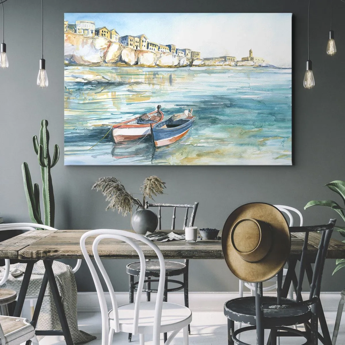 Bild auf Leinwand - Leinwandbild - Eine malerische Küstenlandschaft mit Booten auf dem Wasser - 120x80cm - Landschaft in Azurblau - Moderne Wanddekoration für Wohnzimmer und Schlafzimmer ARTTOR