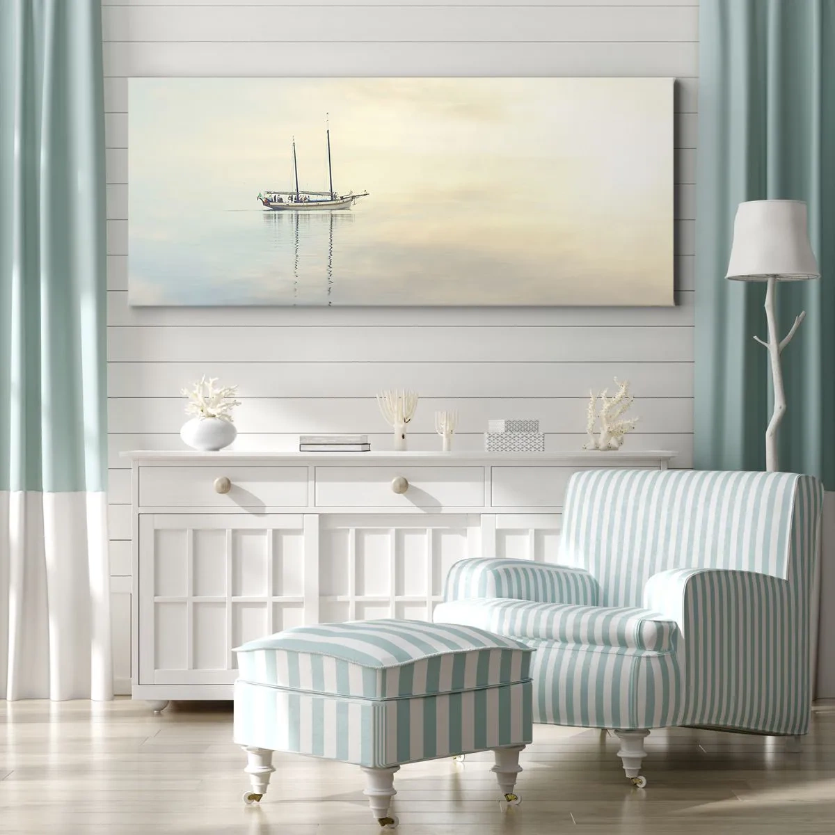 Bild auf Leinwand - Leinwandbild - Ein Boot auf ruhiger See in sanftem Licht - 140x50cm - Im Meer der Stille - Moderne Wanddekoration für Wohnzimmer und Schlafzimmer ARTTOR