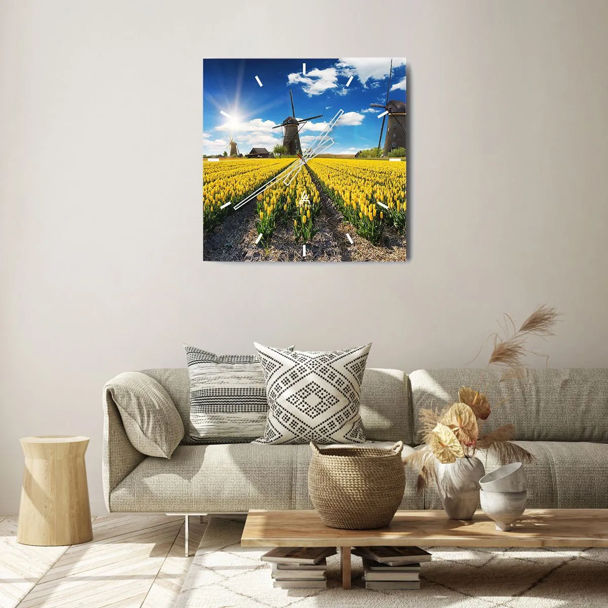 Wanduhr - Glasuhr - Ein Feld mit gelben Tulpen mit Windmühlen am Horizont - 30x30cm - Holländischer geht's nicht - Moderne Wanddekoration für Wohnzimmer und Schlafzimmer ARTTOR