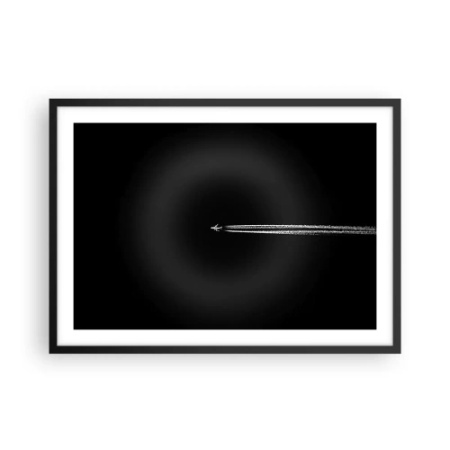 Poster in einem schwarzem Rahmen - Ein Düsenflugzeug mit sichtbarem Kondensstreifen auf schwarzem Hintergrund - 70x50cm - In eine andere Dimension - Moderne Wanddekoration für Wohnzimmer und Schlafzimmer ARTTOR