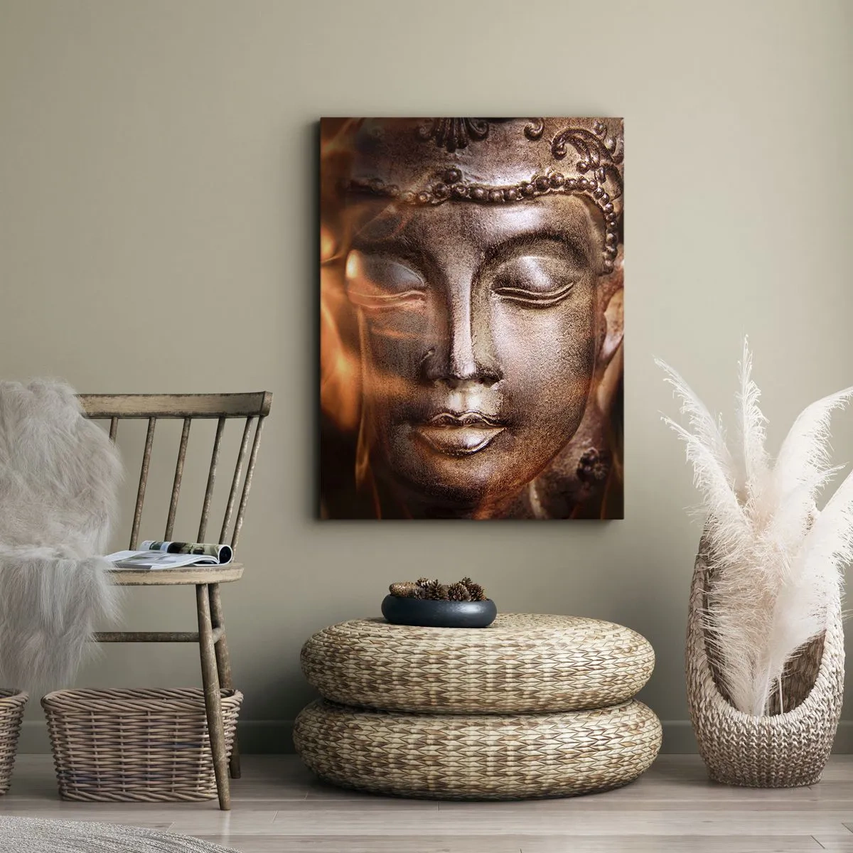 Bild auf Leinwand - Leinwandbild - Eine Buddha-Statue inmitten von Flammen in goldenen Farbtönen - 80x120cm - Es existiert nur hier und jetzt - Moderne Wanddekoration für Wohnzimmer und Schlafzimmer ARTTOR
