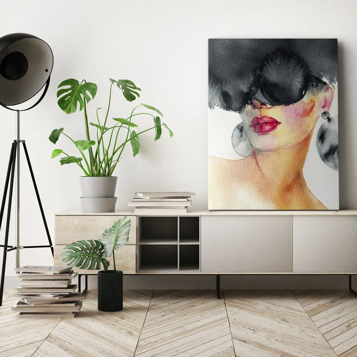 Bild auf Leinwand - Leinwandbild - Eine Frau mit stylischer Brille und großen Ohrringen - 50x70cm - Das Geheimnis der Eleganz - Moderne Wanddekoration für Wohnzimmer und Schlafzimmer ARTTOR
