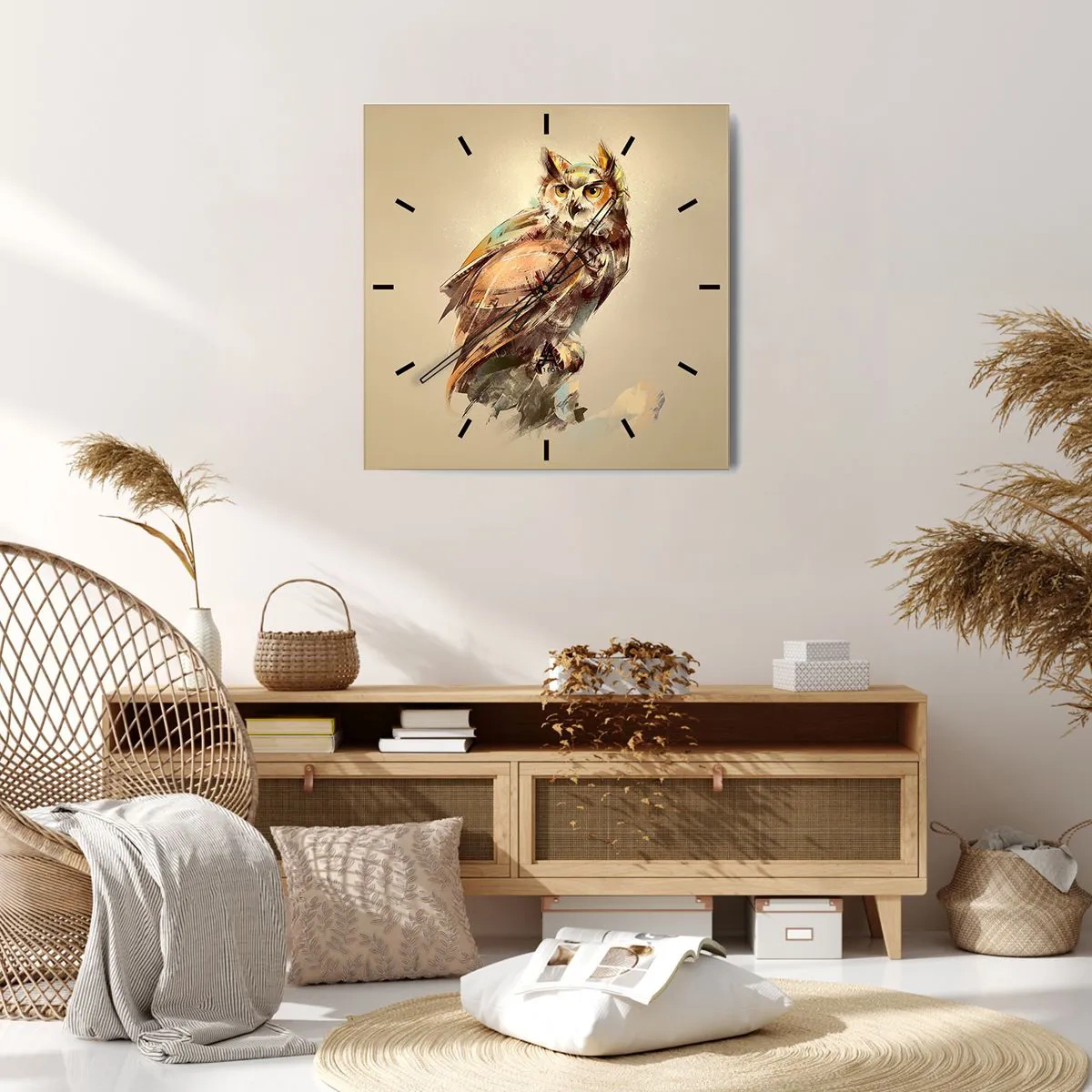Wanduhr - Glasuhr - Künstlerisches Porträt einer Eule vor hellem Hintergrund in warmen Farbtönen. - 30x30cm - Die klügste Eule - bestätigt den Eichenwald - Moderne Wanddekoration für Wohnzimmer und Schlafzimmer ARTTOR