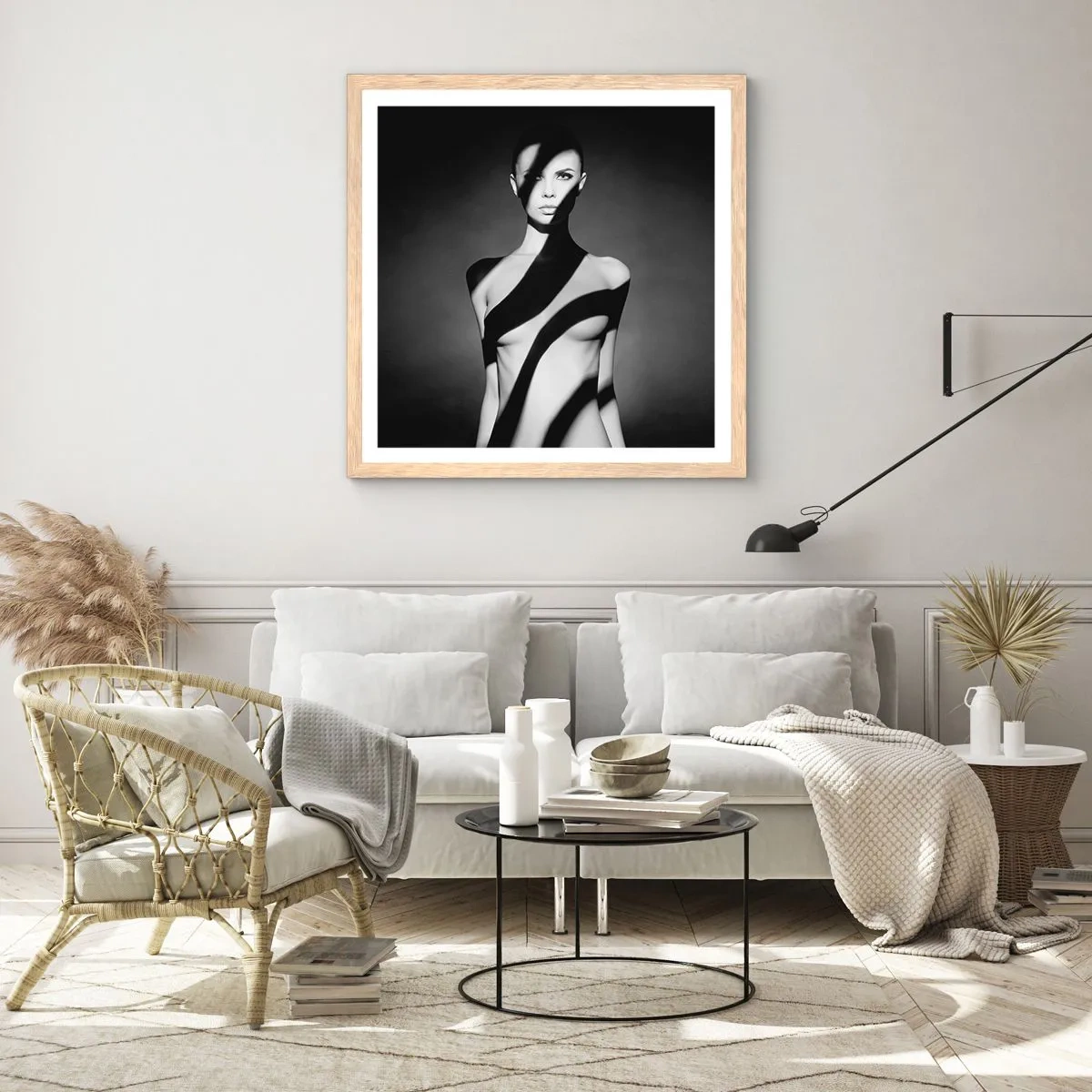 Poster in einem Rahmen aus heller Eiche - In Glanz und Schatten - 30x30 cm