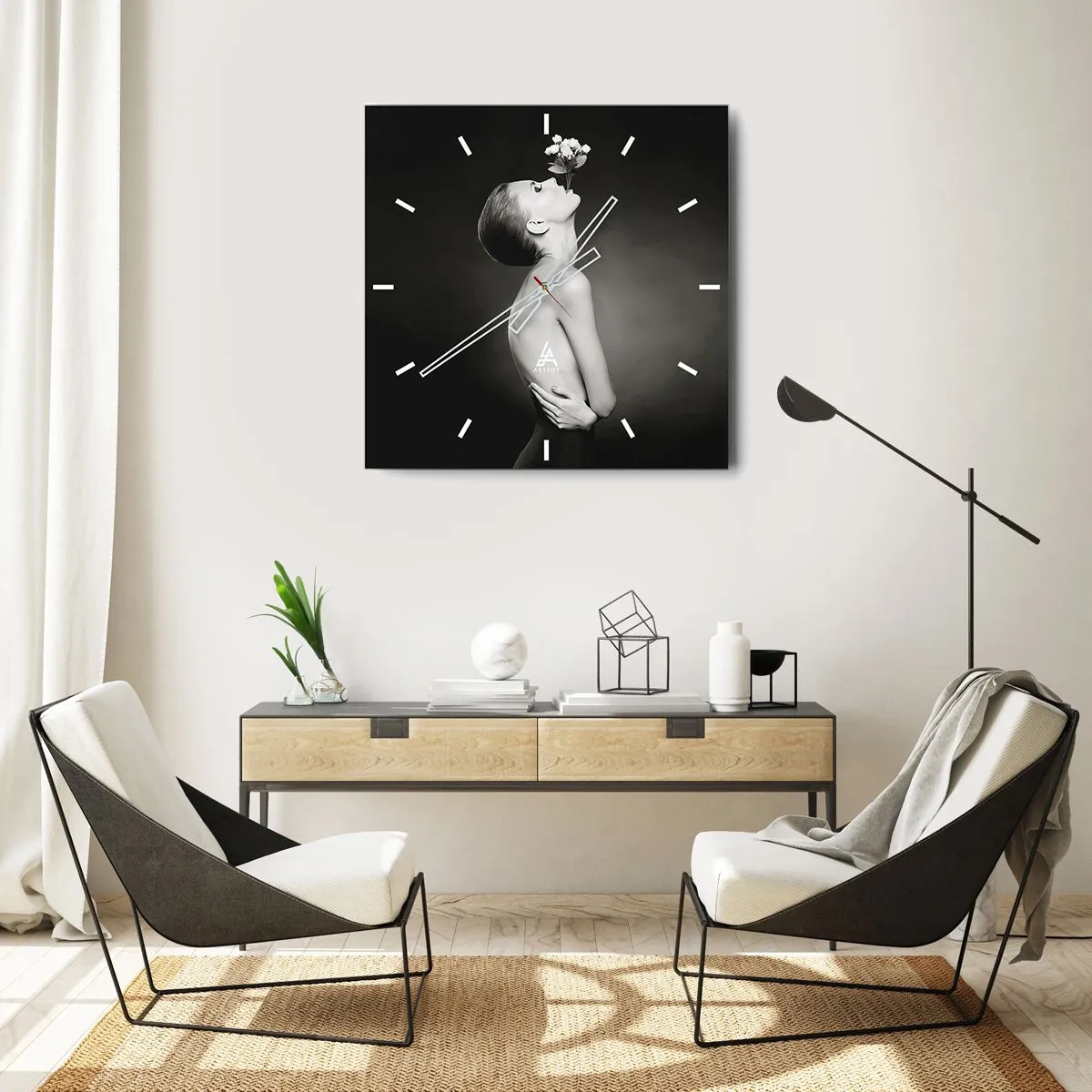Wanduhr - Glasuhr - Schwarz-weiße Silhouette einer Frau mit einer Blume - 30x30cm - Exzentrische Eleganz - Moderne Wanddekoration für Wohnzimmer und Schlafzimmer ARTTOR