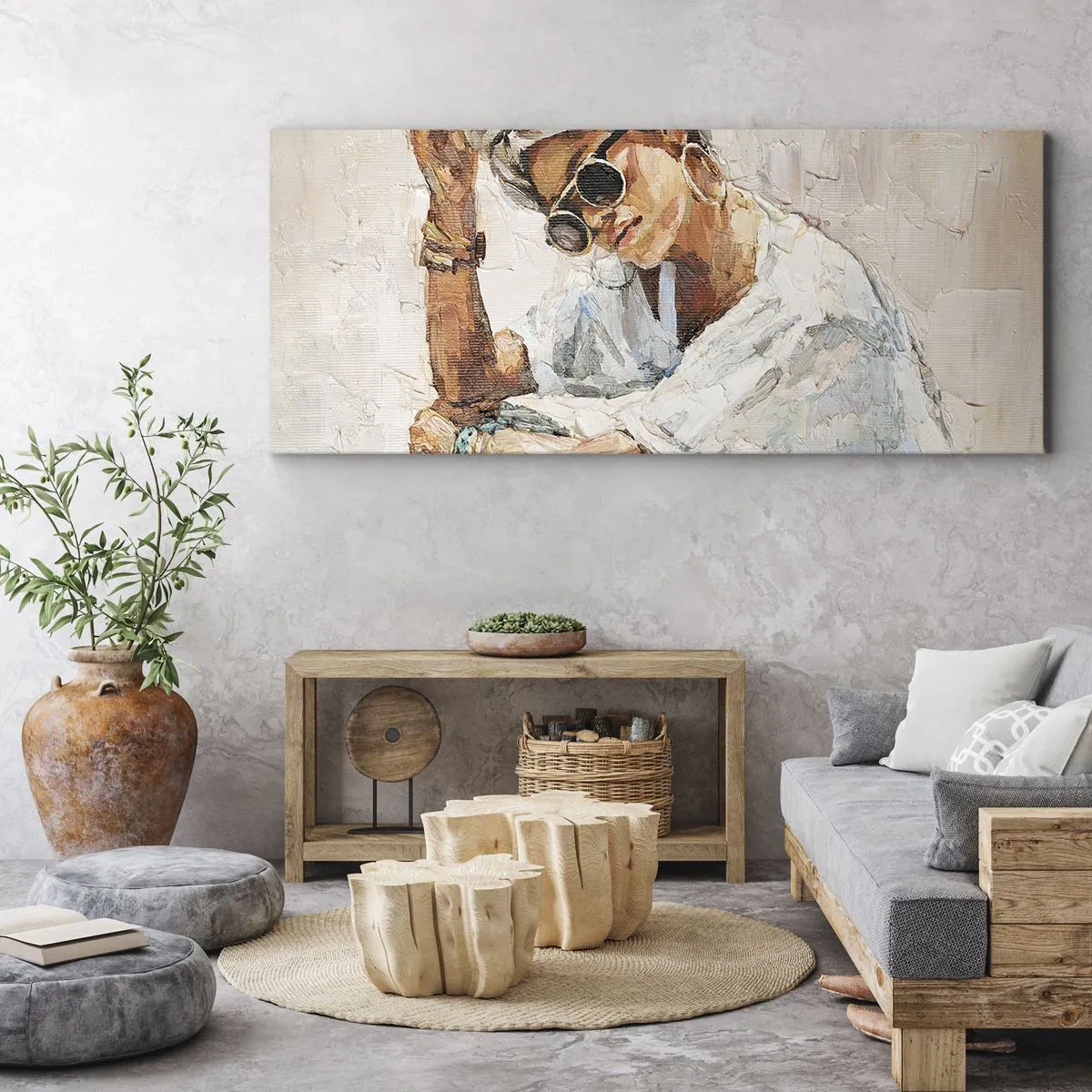 Bild auf Leinwand - Leinwandbild - Porträt einer Frau mit Sonnenbrille vor einer hellen Wand - 120x50cm - Porträt in voller Sonne - Moderne Wanddekoration für Wohnzimmer und Schlafzimmer ARTTOR