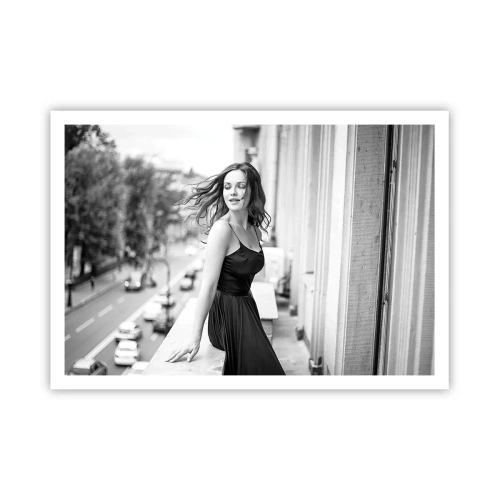 Poster - Schwarz-Weiß-Foto einer Frau auf einem Balkon - 100x70cm - Bestimmt ein Pariser - Moderne Wanddekoration für Wohnzimmer und Schlafzimmer ARTTOR