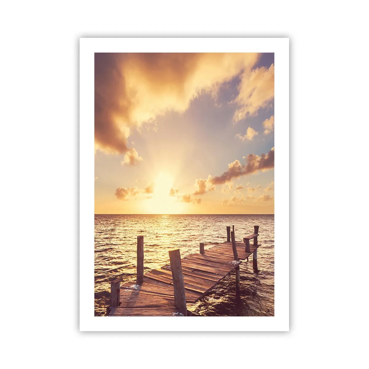 Poster - Holzsteg am Meer bei Sonnenuntergang - 50x70cm - Das goldene Land der Sanftmut - Moderne Wanddekoration für Wohnzimmer und Schlafzimmer ARTTOR
