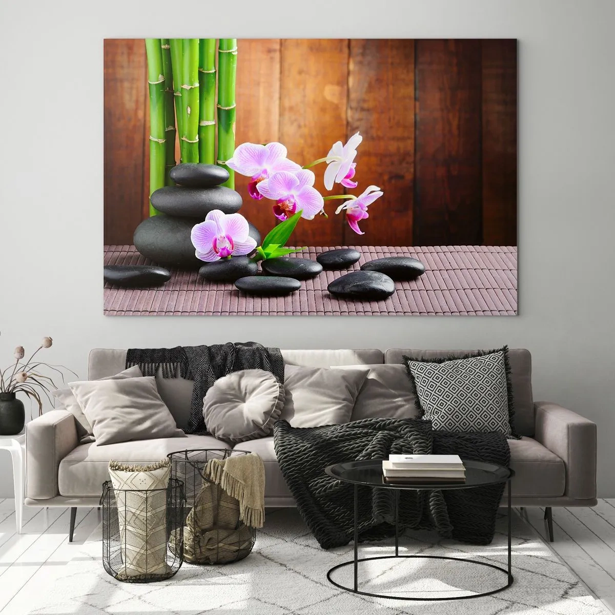 Glasbild - Bild auf glas - Rosa Orchideen, Bambus und schwarze Steine vor einer Holzwand - 120x80cm - Treffen Sie die Freuden des Ostens - Moderne Wanddekoration für Wohnzimmer und Schlafzimmer ARTTOR