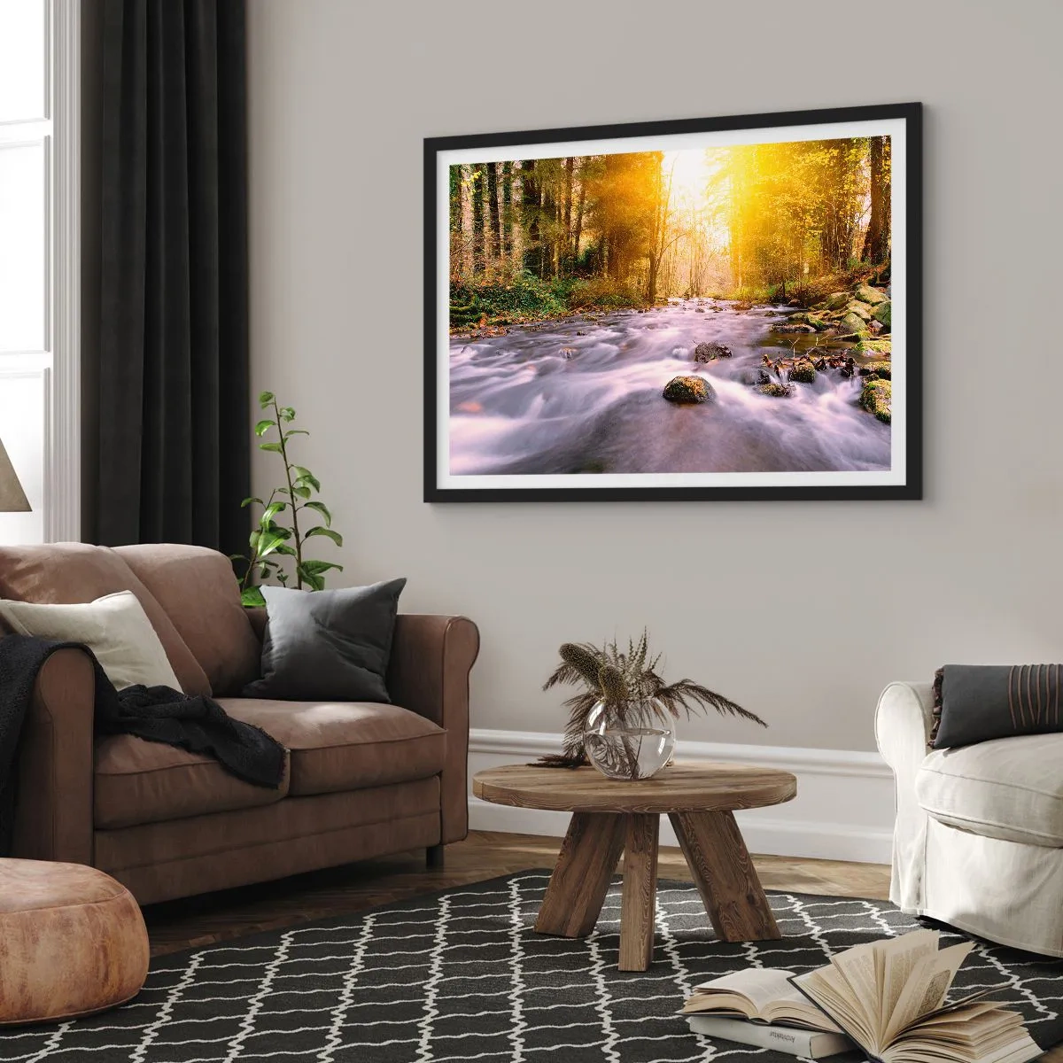 Poster in einem schwarzem Rahmen - Ein Waldbach, beleuchtet von den Sonnenstrahlen - 70x50cm - Malachit im Silber- und Goldrahmen - Moderne Wanddekoration für Wohnzimmer und Schlafzimmer ARTTOR