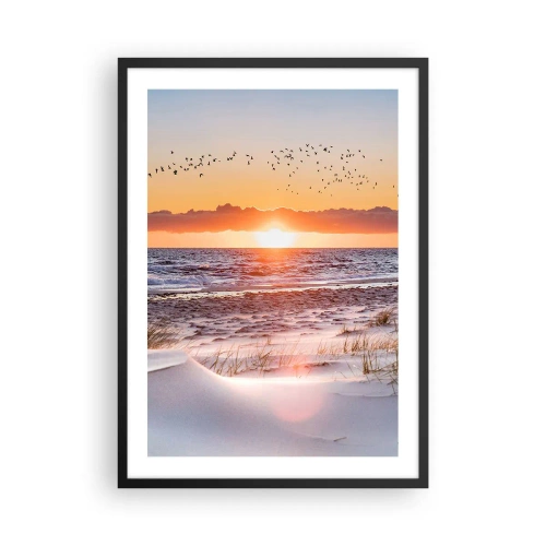 Poster in einem schwarzem Rahmen - Sonnenuntergang über dem Meer mit Vögeln am Horizont und dem Strand - 50x70cm - Horizontale Landschaft - Moderne Wanddekoration für Wohnzimmer und Schlafzimmer ARTTOR