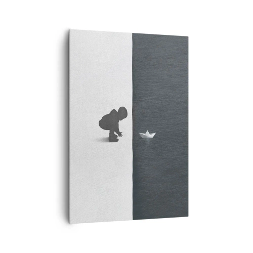 Bild auf Leinwand - Leinwandbild - Eine Kinderfigur mit einem Papierboot vor einem Hintergrund aus kontrastierenden Hälften - 70x100cm - Tolle Expedition - Moderne Wanddekoration für Wohnzimmer und Schlafzimmer ARTTOR